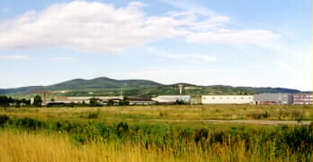 Das Industriezentrum Niederösterreich-Süd heute (Gebiet der einstigen Barackenlager). Die letzten Reste der Flugmotorenwerke 
								sind für Betriebsfremde nicht mehr zu sehen