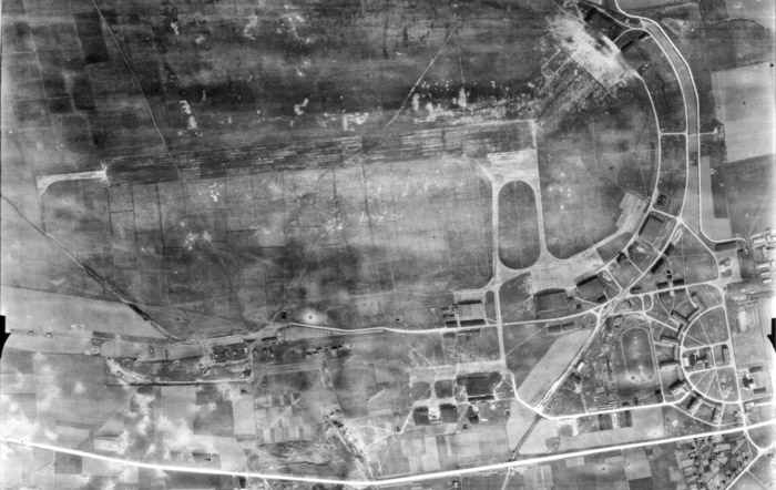 Luftbild des Fliegerhorst Zeltweg aus dem April 1945